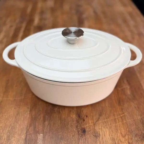 Dutch Oven - Cream Oval 28cm