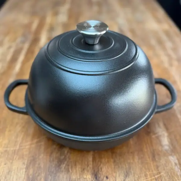Dutch Oven - Black Cloche Matt 26cm